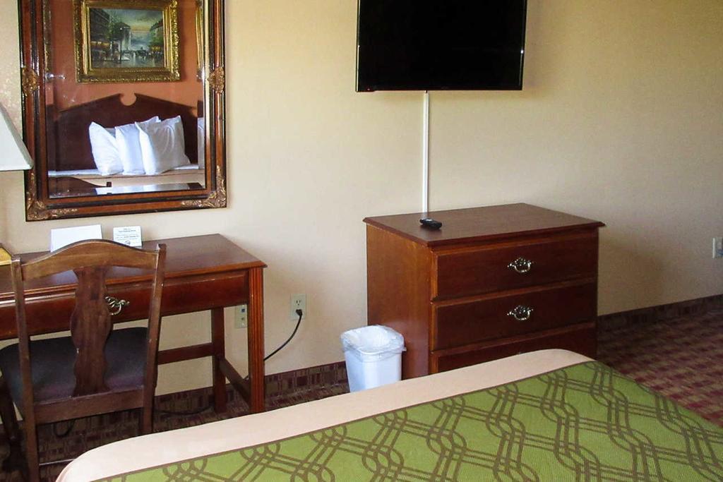 Econo Lodge Inn & Suites Ripley Szoba fotó