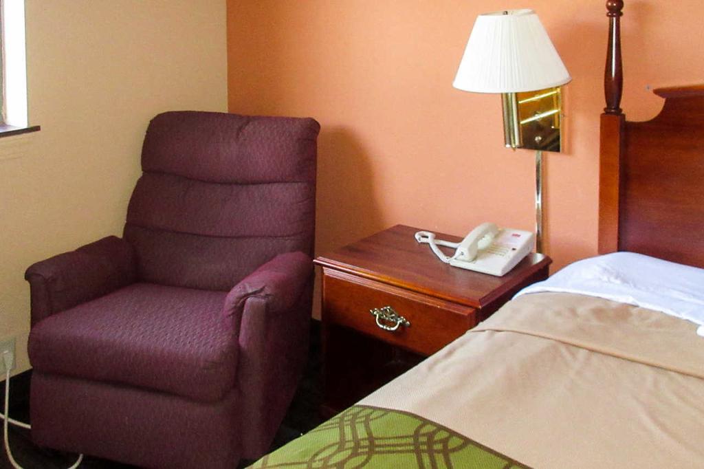 Econo Lodge Inn & Suites Ripley Szoba fotó