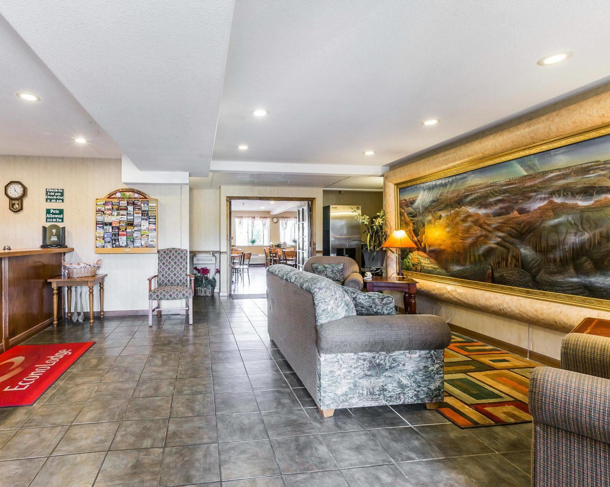 Econo Lodge Inn & Suites Ripley Kültér fotó