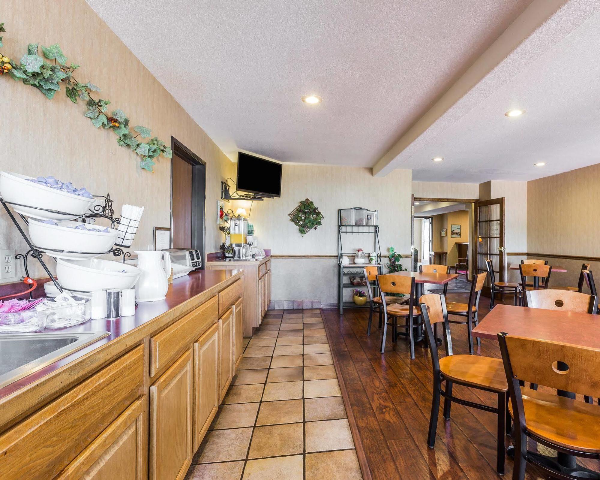 Econo Lodge Inn & Suites Ripley Kültér fotó