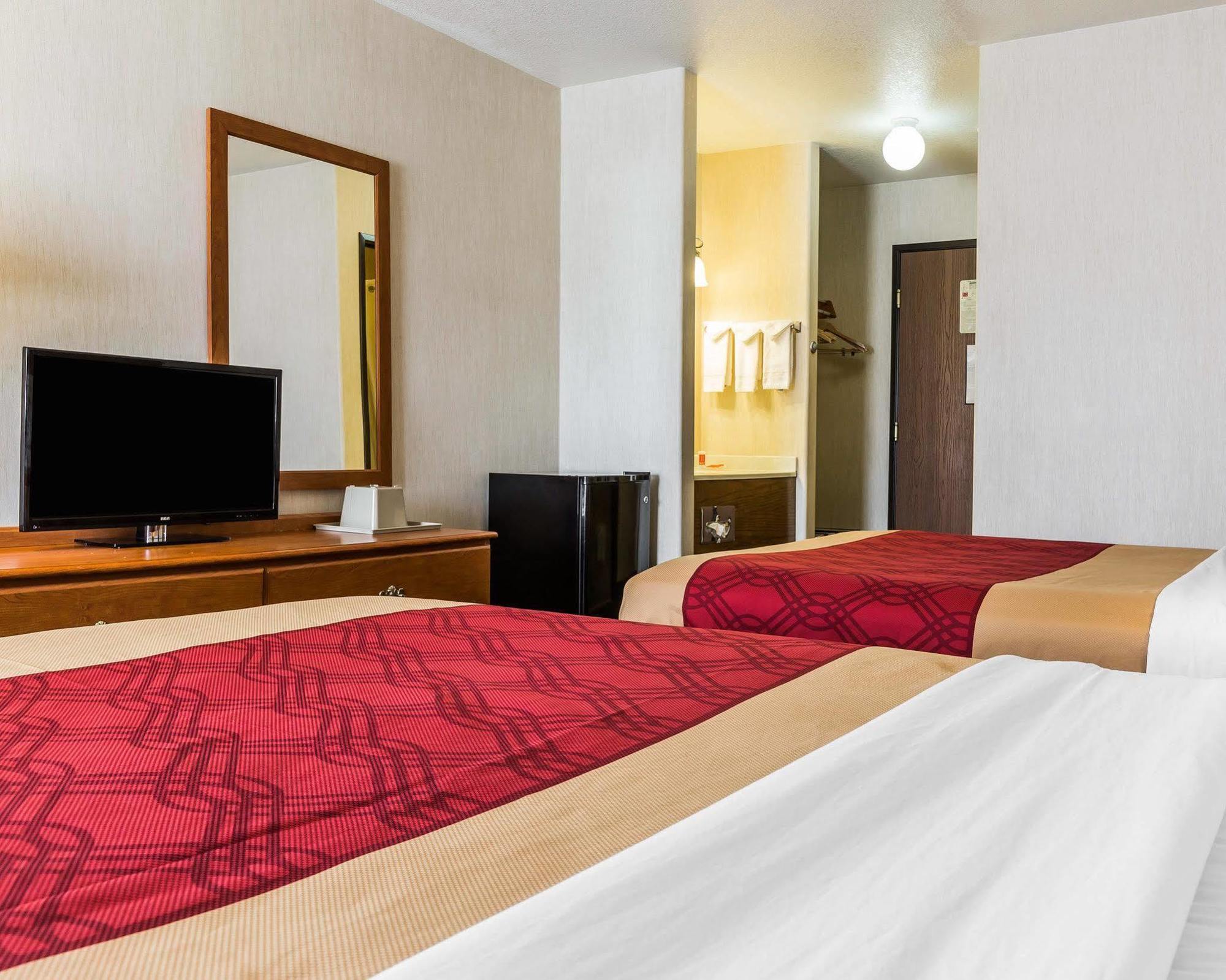 Econo Lodge Inn & Suites Ripley Kültér fotó