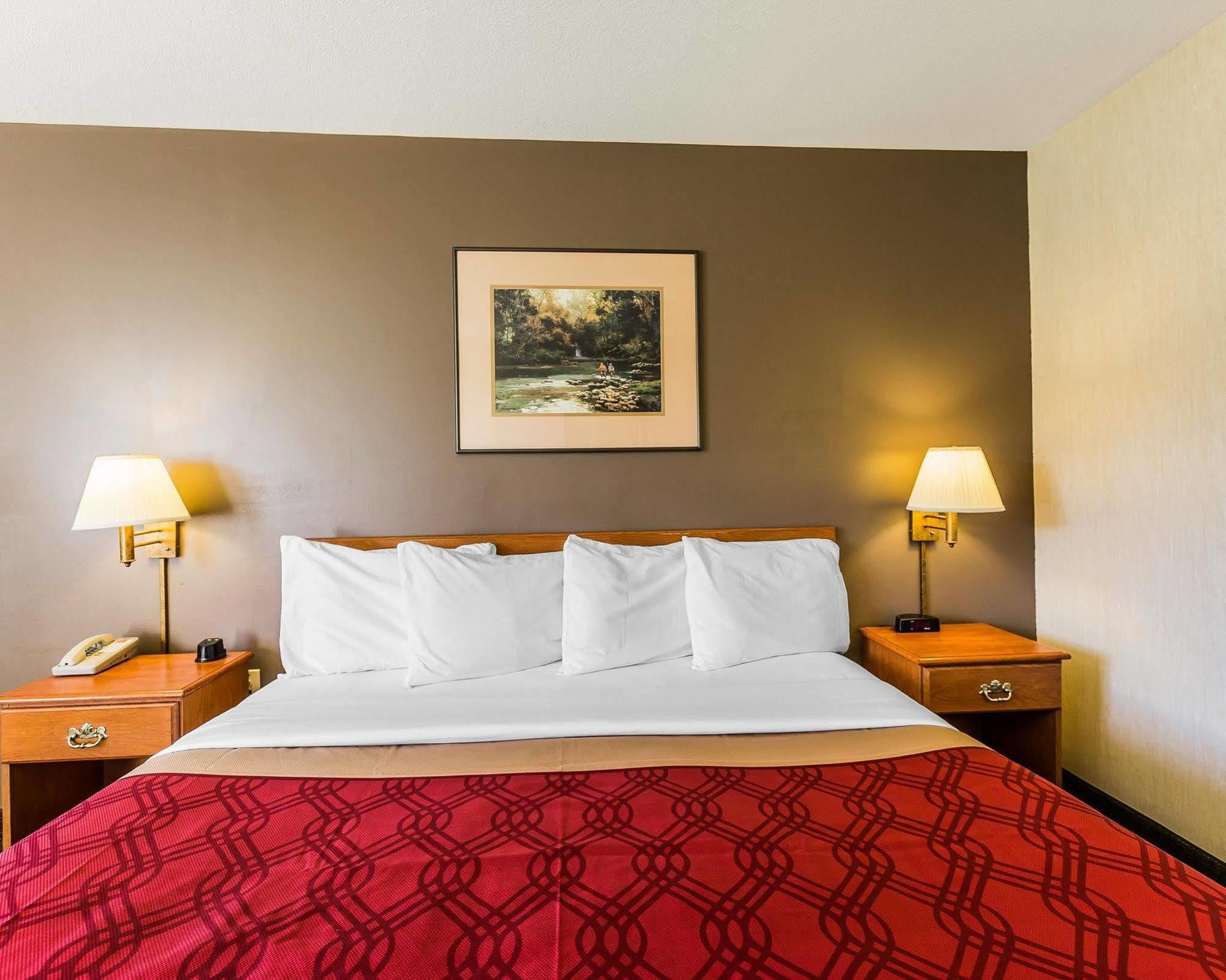 Econo Lodge Inn & Suites Ripley Kültér fotó