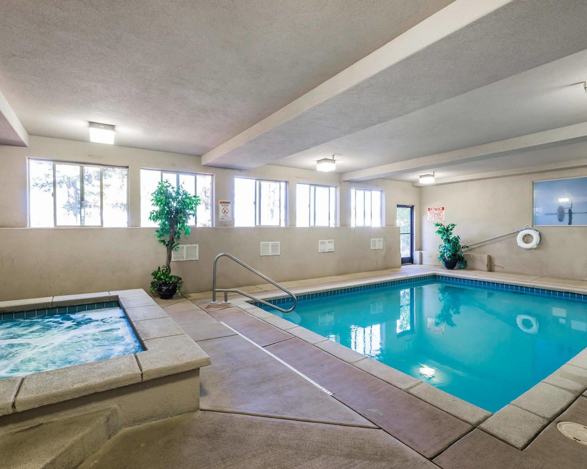 Econo Lodge Inn & Suites Ripley Kültér fotó